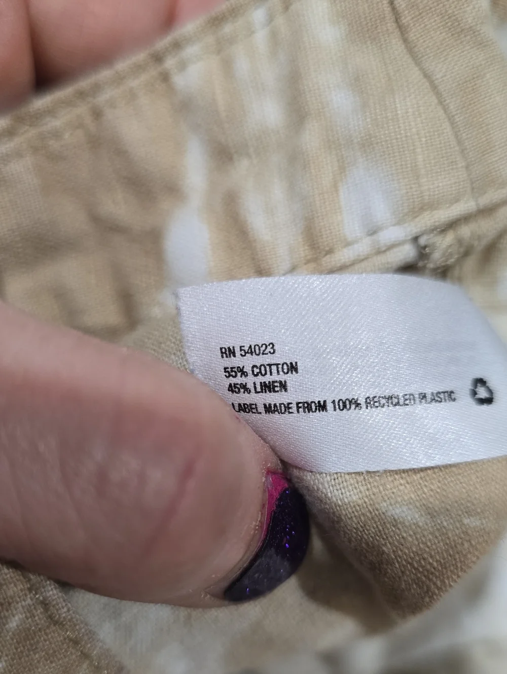 GAP Beige and White Tie-Dye Bermuda Shorts